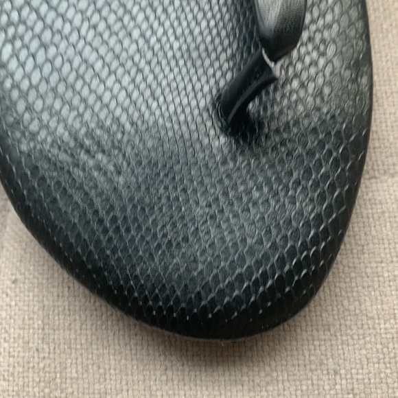 Circus by Sam Edelman "Gavin" Leather T-Strap Studded Sandal Black Size 9.5 - Picture 8 of 16